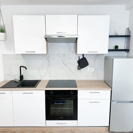 The Pinot'S Apartments Koper Bagian luar foto
