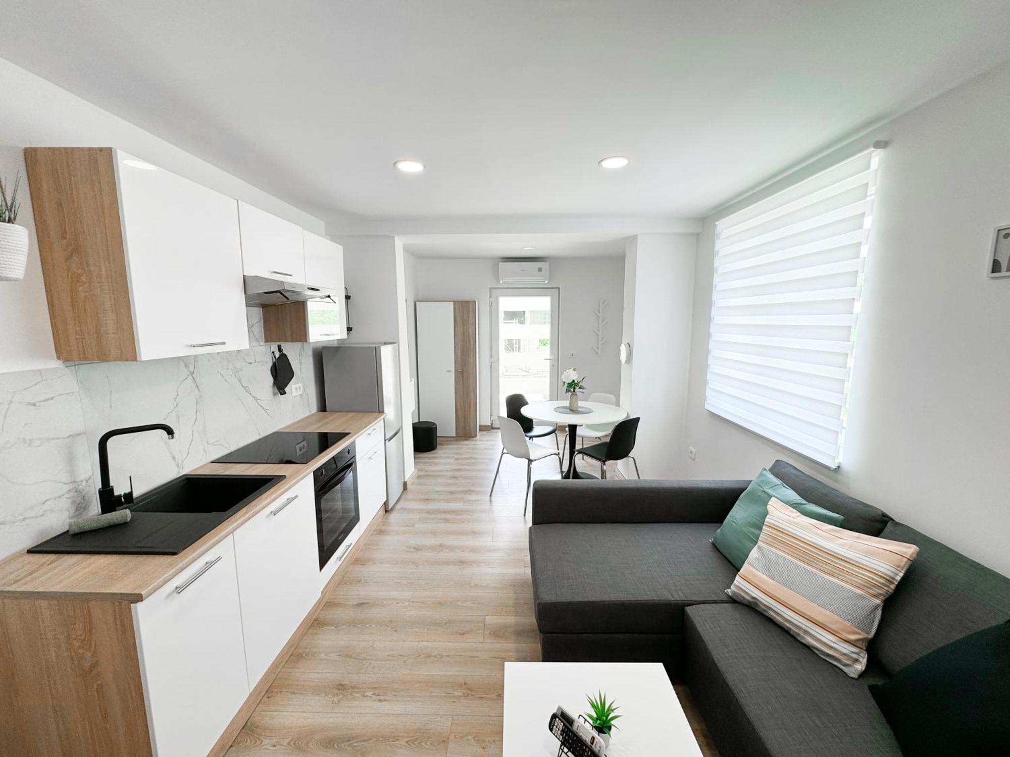 The Pinot'S Apartments Koper Bagian luar foto