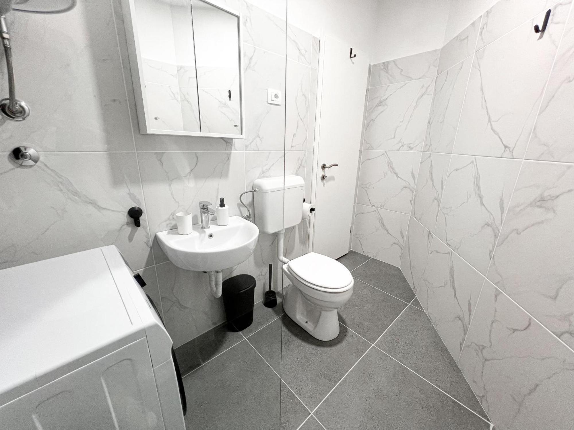 The Pinot'S Apartments Koper Bagian luar foto