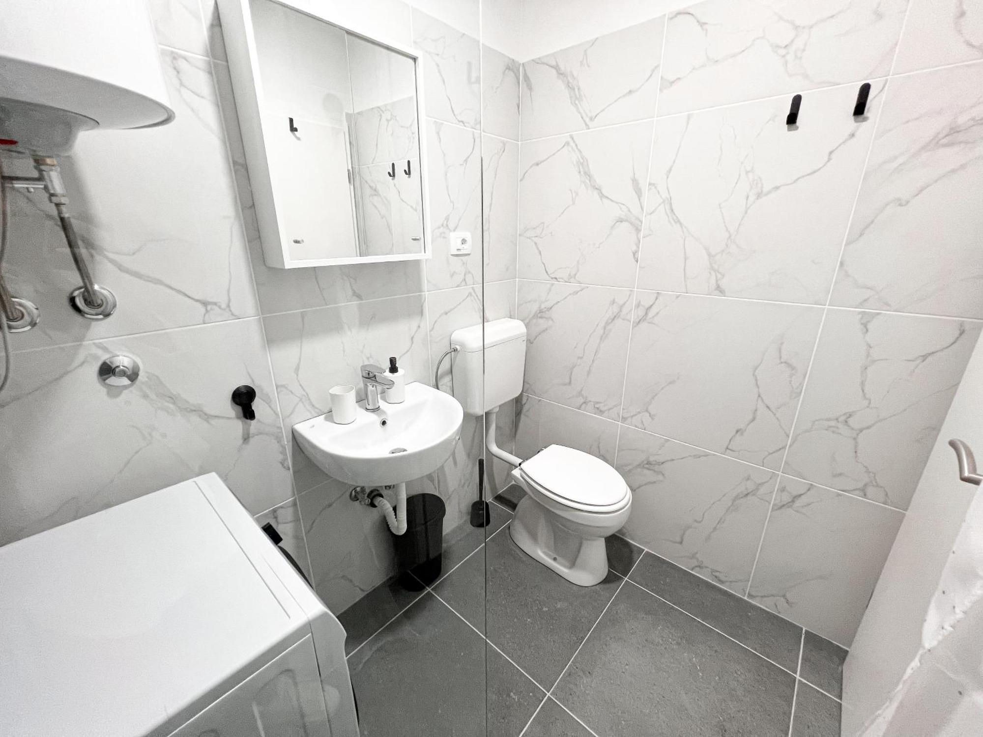The Pinot'S Apartments Koper Bagian luar foto
